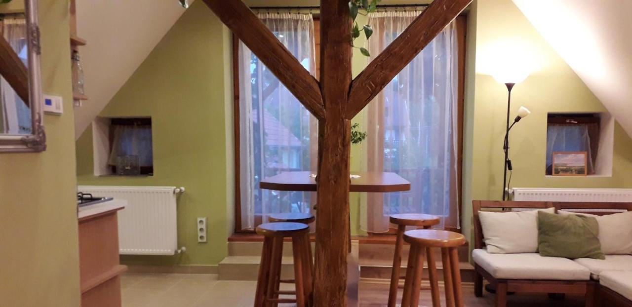 Diana Apartmanhaz Кестели Екстериор снимка